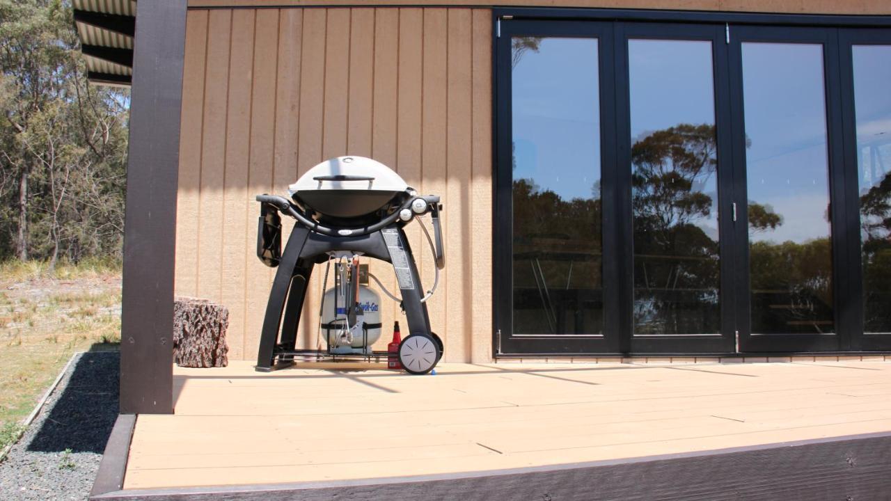 Bay Of Fires Eco Hut Off Grid Experience At Binalong Bay Villa Luaran gambar